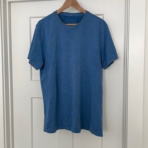 Lululemon T Shirt